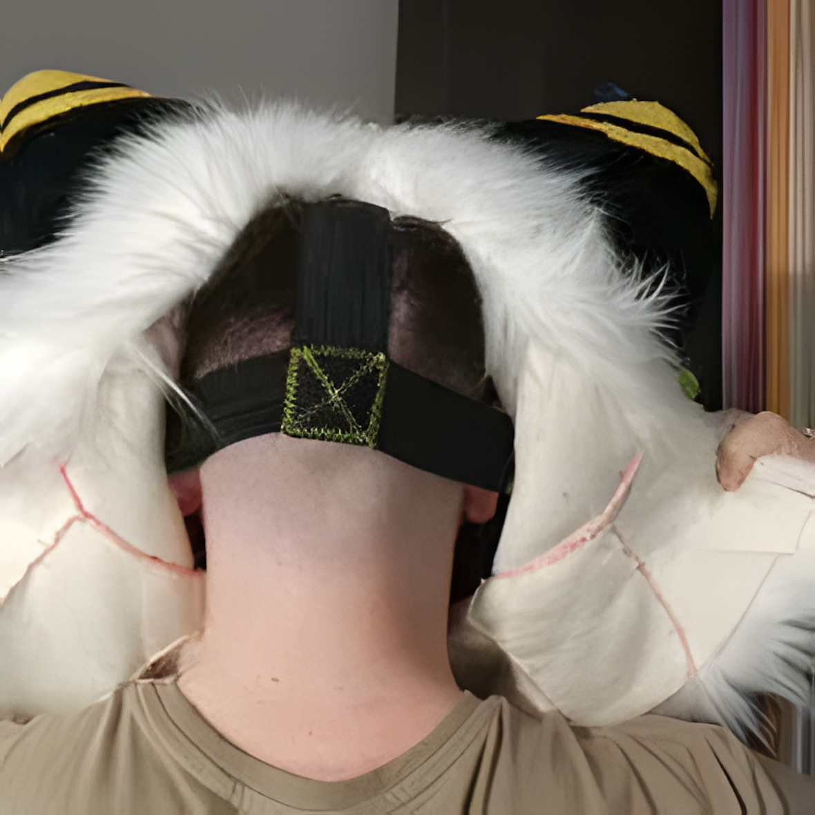 Fursuit raptor mask (20)