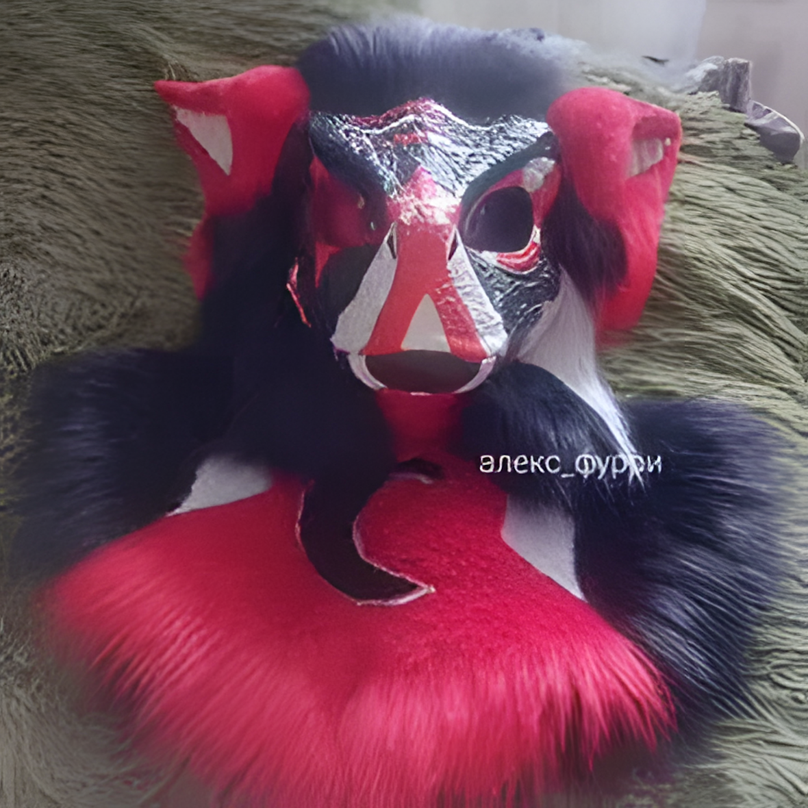 Raptor fursuit