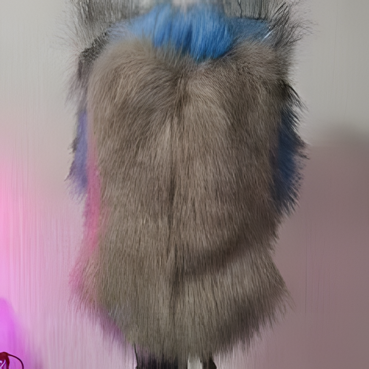 Wolf fursuit (2)